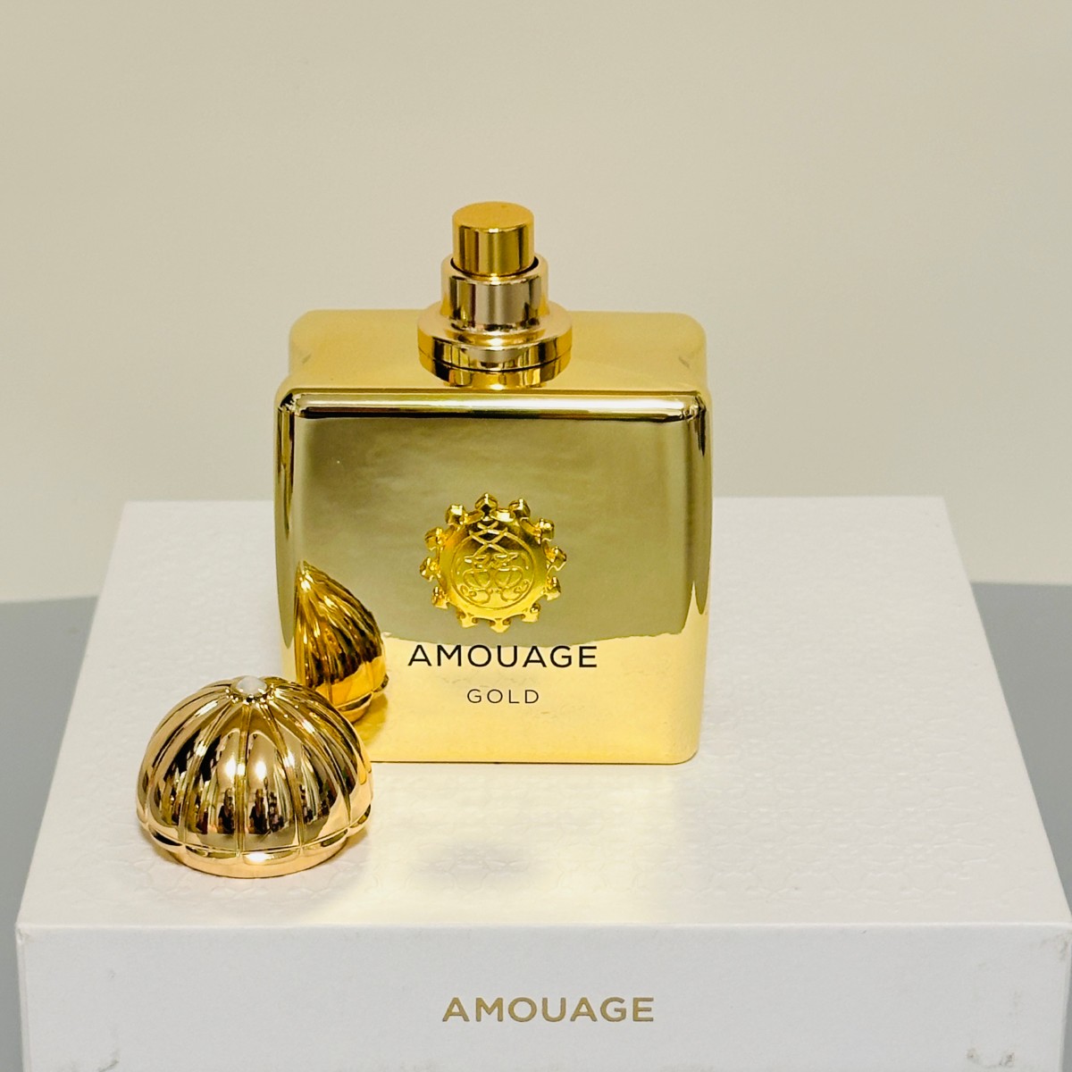 Amouage Gold Woman EDP 100ml 3 - đánh giá và giá Vintage Collectible Bottles